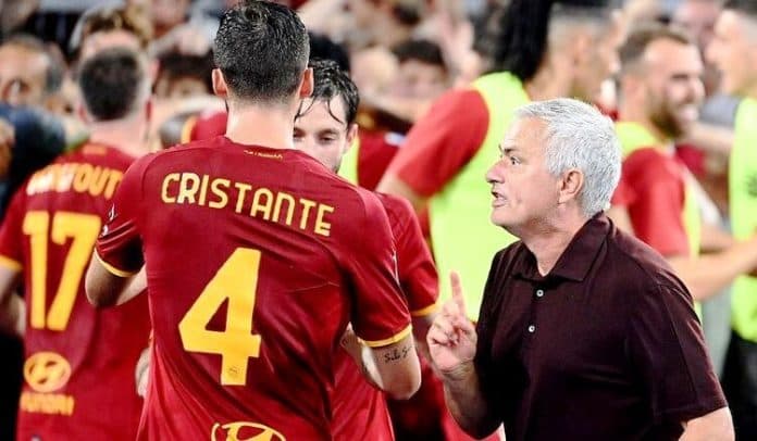 mourinho_diskorsing_4_laga_dan_as_roma_dikenakan_denda