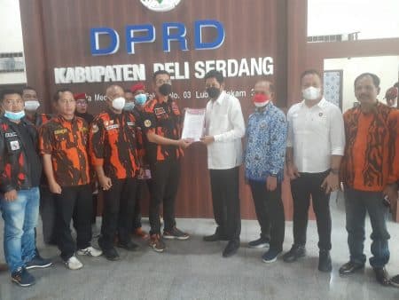 mpc_pp_deli_serdang_minta_junimart_girsang_minta_maaf_secara_terbuka