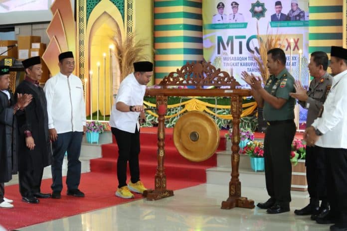 mtq_ke_xx_pakpak_bharat_dibuka_bupati_kita_wajib_miliki_rasa_toleransi