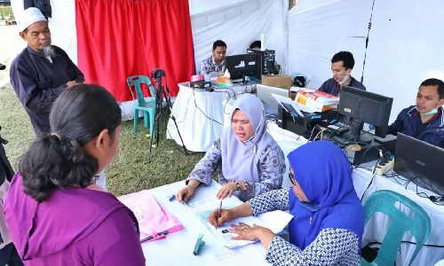 mtq_simalungun_ke_49_disdukcapil_layani_administrasi_kependudukan
