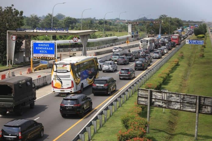 mudik_lebaran_waspada_9_titik_rawan_kecelakaan_di_tol_ini