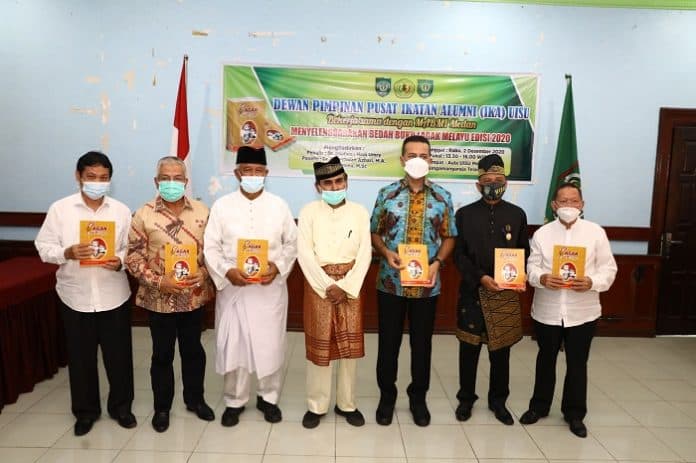 musa_rajekshah_berharap_milenial_semakin_kenal_melayu_melalui_buku_lagak_melayu