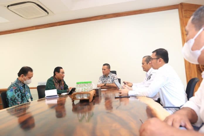 musa_rajekshah_minta_nsi_ajak_investor_berinvestasi_di_sumut