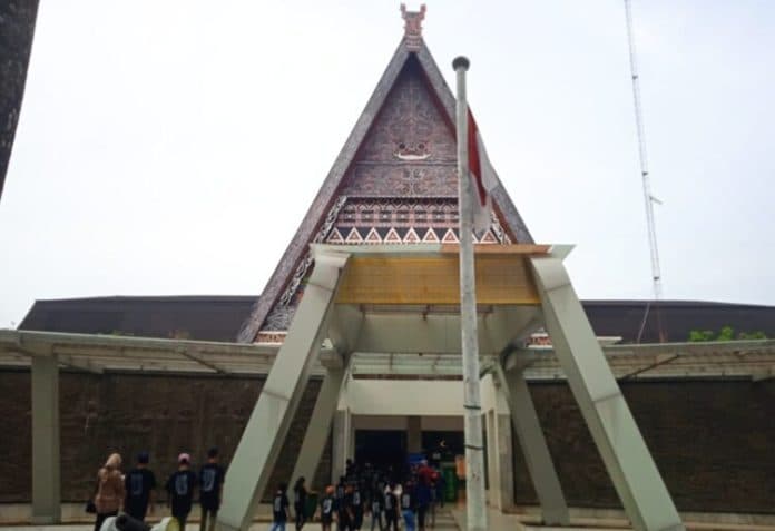 museum_negeri_sumut_simpan_7026_koleksi_benda_sejarah