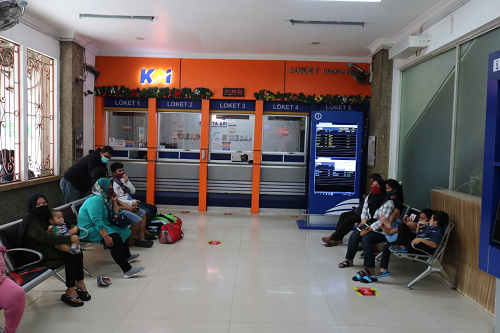 naik_kereta_api_di_sumut_tidak_perlu_pcr_dan_antigen_lagi