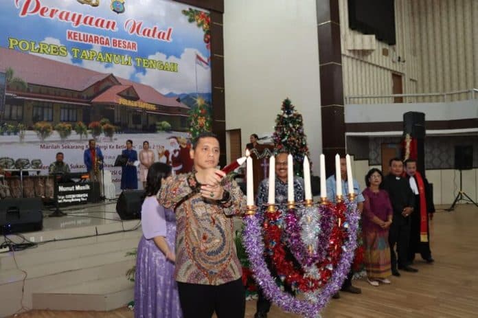natal_polres_tapteng_memaknai_kelahiran_yesus_untuk_melayani_membangun_bangsa