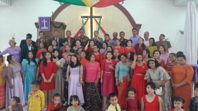 natal_pulungen_manik_sektor_ii_medan_berlangsung_meriah