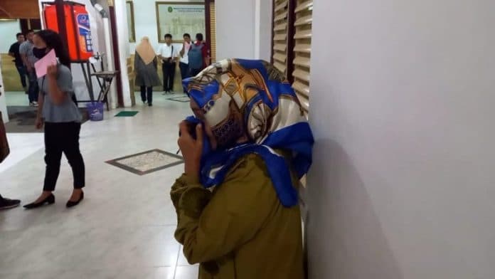 nek_rahmi_histeris_di_pn_medan_tiga_pengeroyoknya_divonis_percobaan