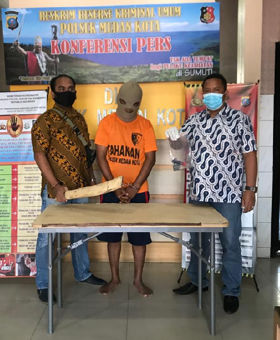 nekat_curi_daging_sapi_30_kg_petugas_kebersihan_diringkus