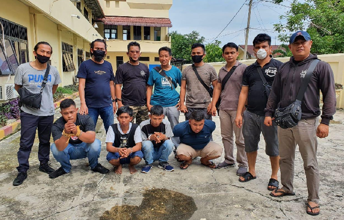 nekat_curi_motor_anggota_brimob_4_anggota_komplotan_digulung