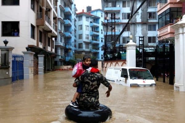nepal_dilanda_banjir_dan_longsor_puluhan_orang_hilang_dan_tewas