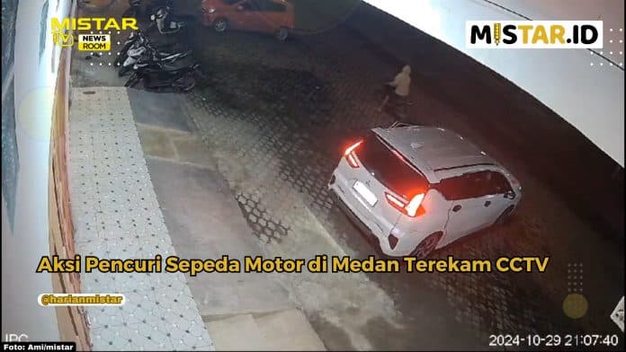 newsroom_aksi_pencuri_sepeda_motor_di_medan_terekam_cctv