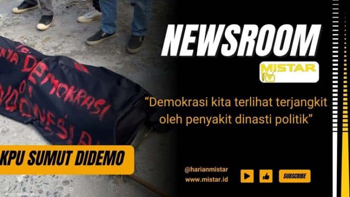 newsroom_aliansi_mahasiswa_orasikan_dinasti_politik_di_kpu_sumut