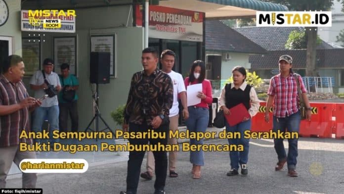 newsroom_anak_sempurna_pasaribu_melapor_dan_serahkan_bukti_dugaan_pembunuhan_berencana