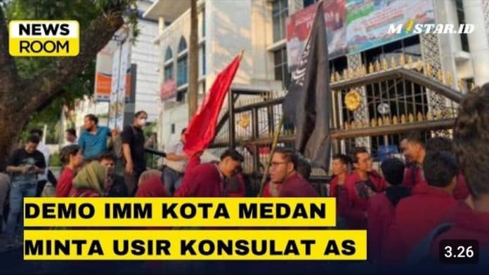 newsroom_berlangsung_ricuh_demo_imm_kota_medan_minta_usir_konsulat_as