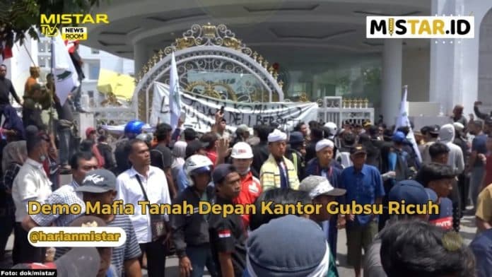 newsroom_demo_mafia_tanah_depan_kantor_gubsu_ricuh
