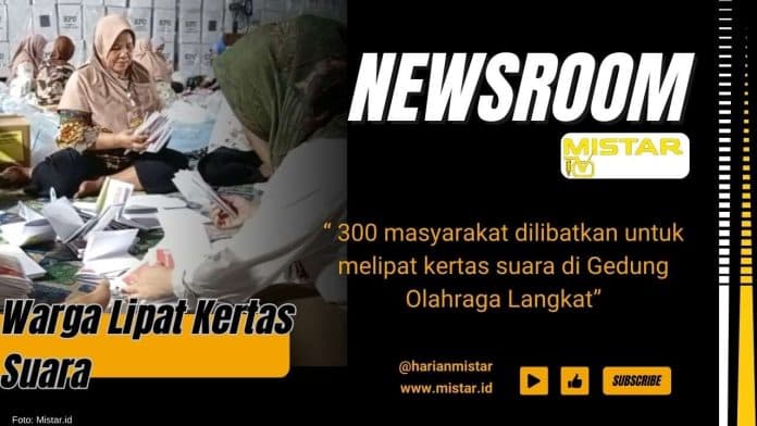 newsroom_ratusan_warga_bantu_lipat_kertas_suara_pemilu_di_langkat