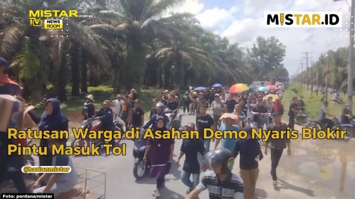 newsroom_ratusan_warga_di_asahan_demo_nyaris_blokir_pintu_masuk_tol
