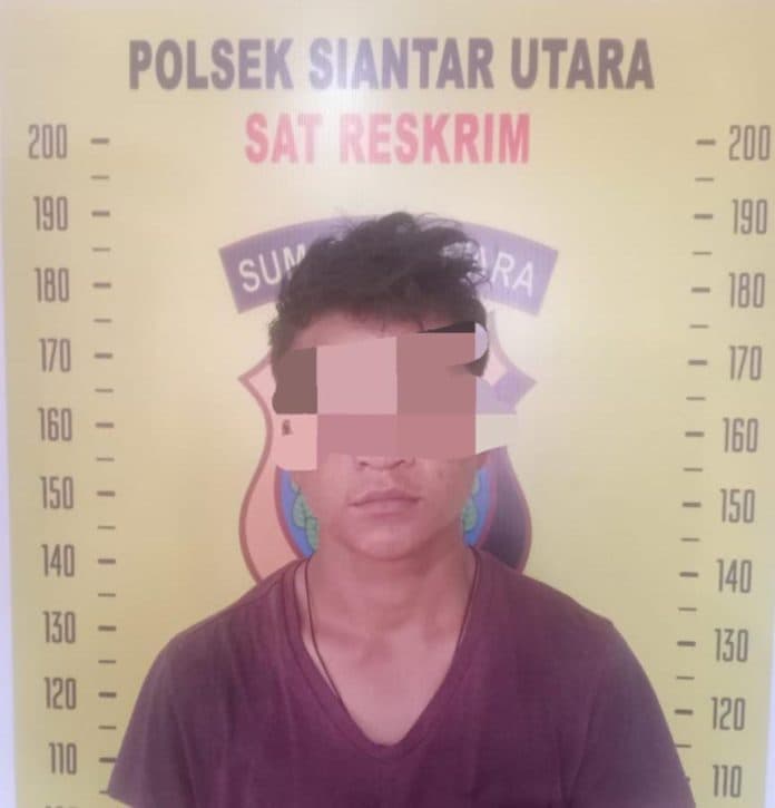 niat_berbuat_baik_malah_tertimpa_sial_pria_ini_kehilangan_uang_jutaan_rupiah_dan_handphone