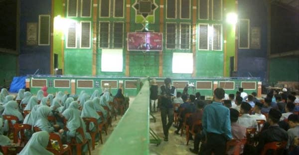 nobar_serentak_film_kejarlah_janji_edukasi_pemilih_pemula