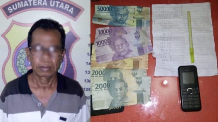 nulis_judi_kim_di_warkop_pria_ini_ditangkap_polsek_siantar_barat