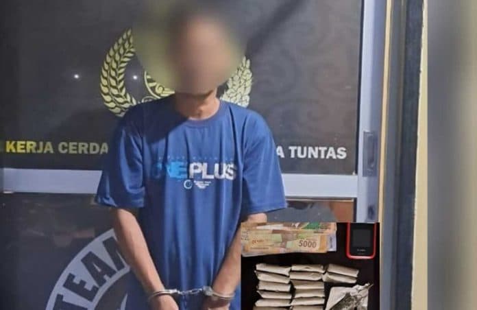 nyambi_dagang_ganja_nelayan_ditangkap_polsek_labuhan_ruku