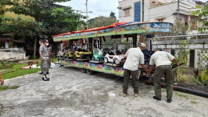 odong_odong_di_jalan_wr_supratman_siantar_dikandangkan_satpol_pp