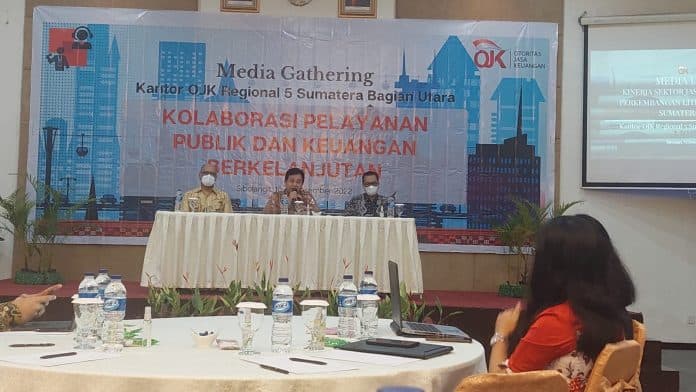 ojk_penyaluran_kredit_bank_di_sumut_capai_rp22431_t