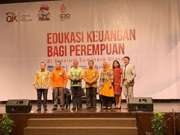 ojk_perempuan_dan_irt_harus_paham_mengelola_keuangan