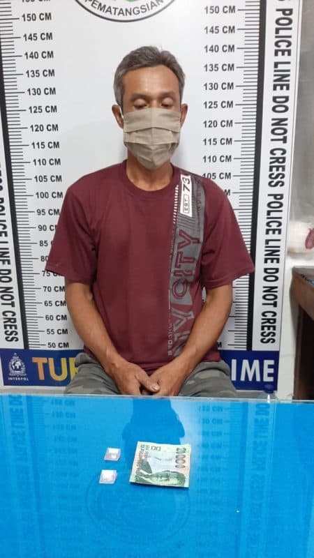oknum_pecatan_tni_ditangkap_saat_tunggu_pembeli_sabu_di_siantar