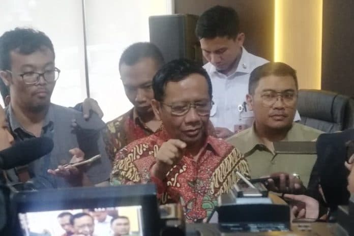 omnibus_law_menko_polhukam_segera_bahas_dengan_menkumham