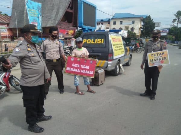 operasi_yustisi_polres_toba_tekan_penyebaran_covid_19