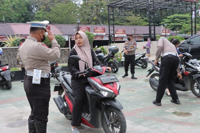 ops_keselamatan_toba_2023_kendaraan_tak_dilengkapi_surat_akan_ditahan_kepolisian