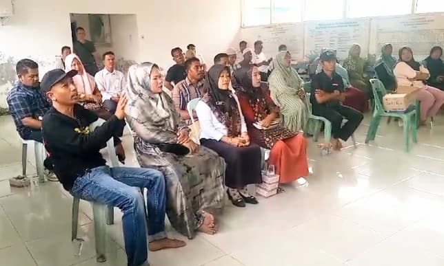 orang_tua_korban_desak_polsek_tangkap_12_pelaku_penganiayaan_di_medang_deras