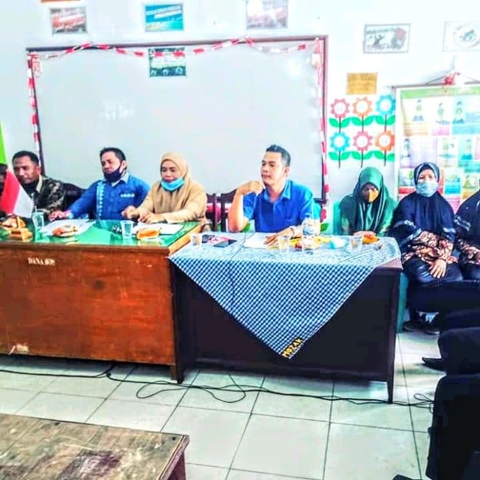 orangtua_siswa_sdn_13_perupuk_batu_bara_minta_dilaksanakan_belajar_tatap_muka