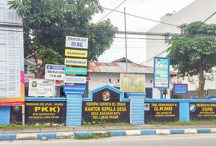 pacar_minta_uang_pria_ini_nekad_bongkar_kantor_desa_akhirnya_bonyok_dimassa