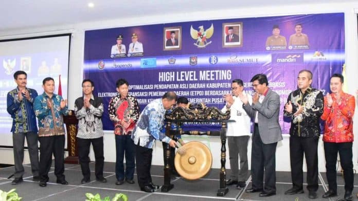 pad_deli_serdang_sudah_berbasis_elektronifikasi_bupati_persiapkan_talenta_digital
