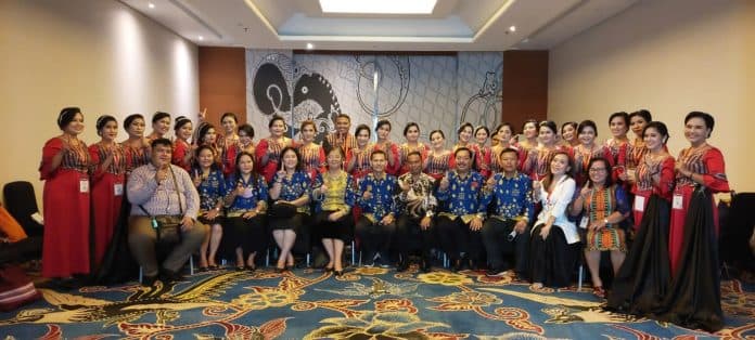 paduan_suara_wanita_deli_serdang_wakili_sumut_juara_nasional_pesparawi_xiii_tingkat_nasional