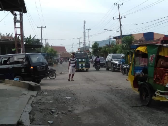 pak_ogah_dekat_kodim_deli_serdang_tidak_diamankan_polisi