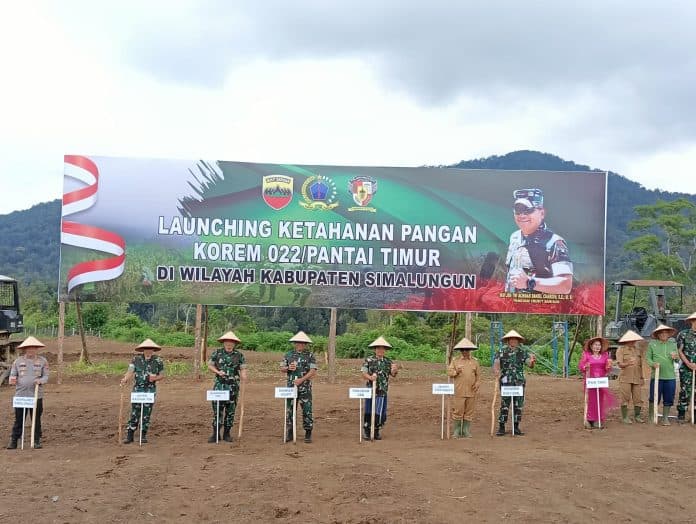 pangdam_i_bukit_barisan_launcing_ketahanan_pangan_di_sitahoan_simalungun