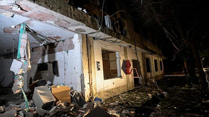 pangkalan_militer_kolombia_dihantam_bom_mobil