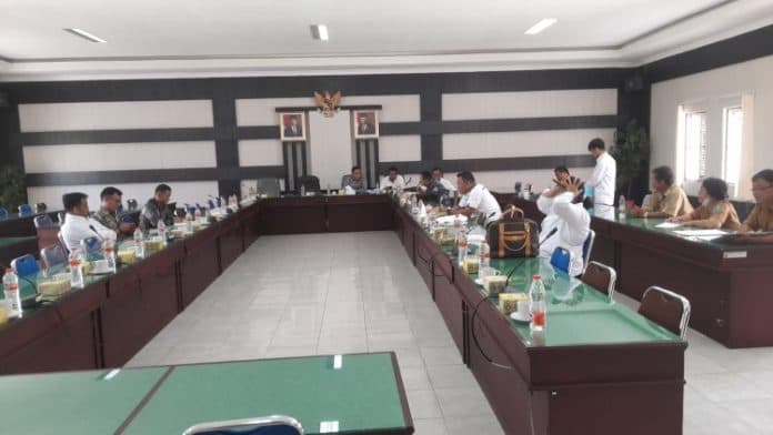pansus_pilpanag_kabupaten_simalungun_berhenti_sementara_berikut_penyebabnya