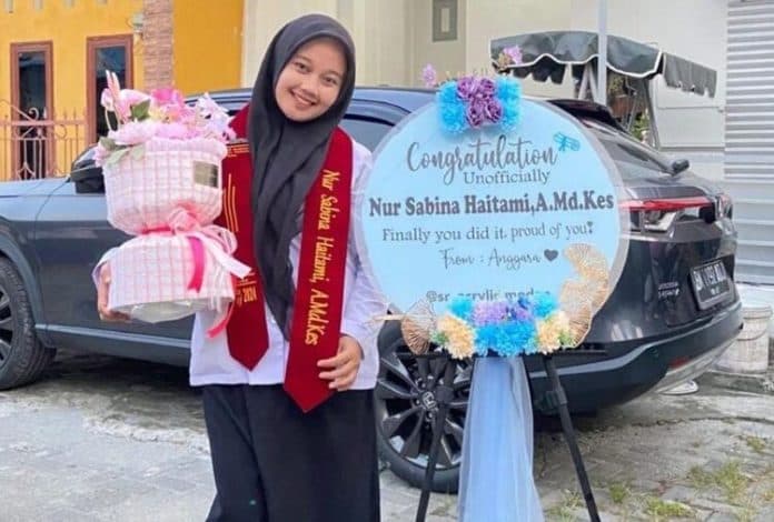papan_ucapan_selamat_dari_akrilik_pilihan_populer_dan_praktis