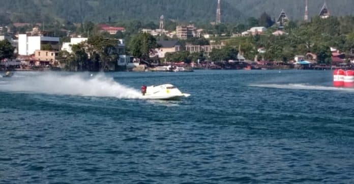parapat_berpeluang_raup_untung_banyak_digelaran_f1h2o