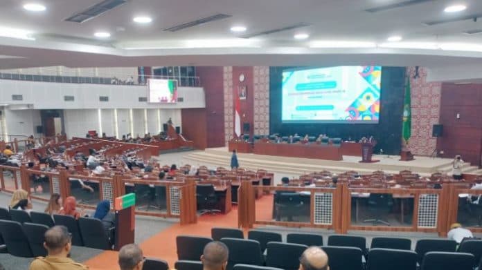 paripurna_kunker_anggota_dprd_sumut_soroti_gaji_guru_hingga_sekolah_yang_tak_layak_pakai_di_kabupaten_kota