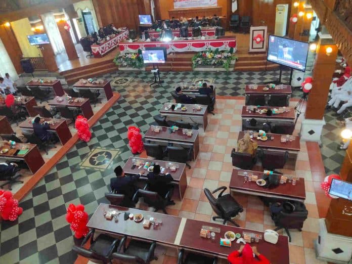 paripurna_pidato_kenegaraan_hut_ri_minim_kehadiran_anggota_dewan_di_asahan