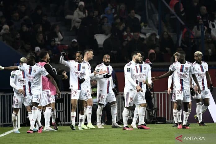 paris_saint_germain_takluk_0_1_di_kandang_olympique_lyon