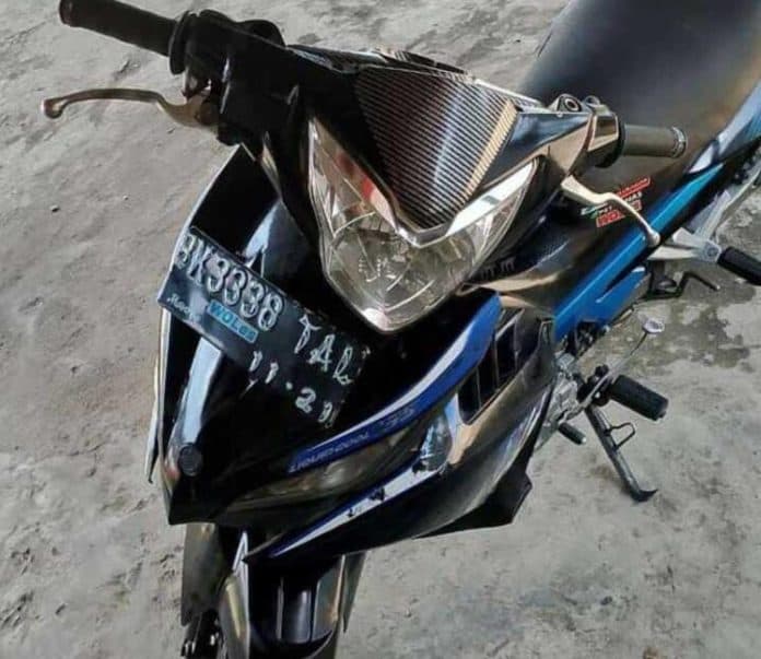 parkir_sebentar_di_pinggir_jalan_usmansjah_motor_raib_digondol_maling