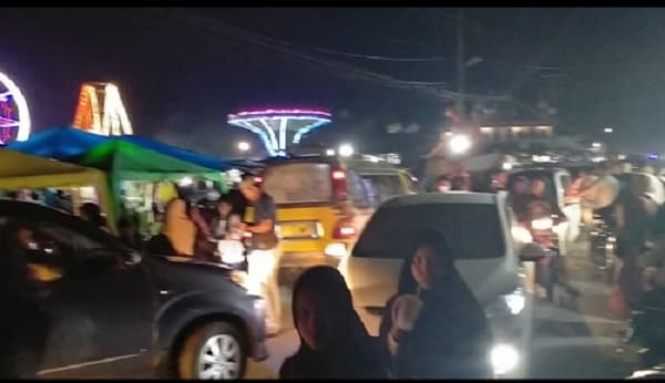 pasar_malam_di_rambung_merah_meresahkan_dprd_simalungun_bila_meresahkan_tutup
