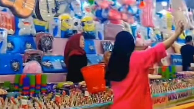 pasar_malam_di_tebing_tinggi_dongkrak_ekonomi_pedagang_lokal